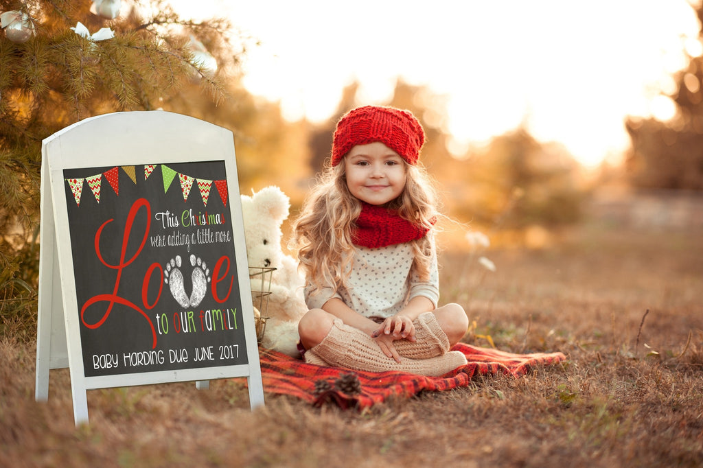 Pregnancy Reveal Announcement Chalkboard Sign, Christmas Pregnancy CLOVEP0520