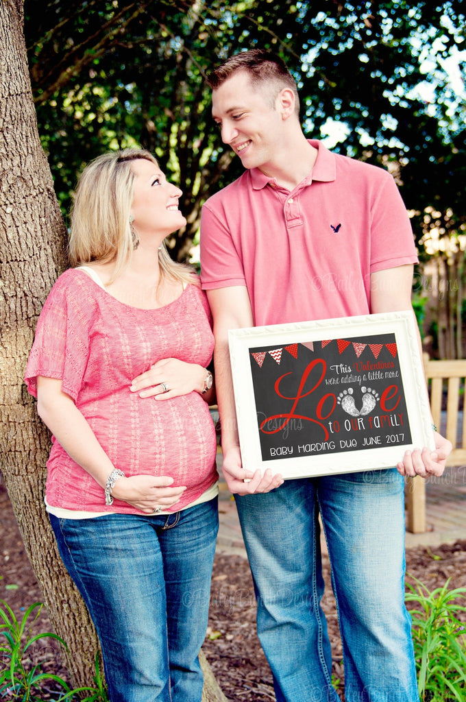 Pregnancy Reveal Announcement Chalkboard Sign, Valentine Pregnancy VLOVEP0520
